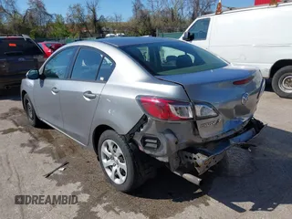 2013 Mazda Mazda3 i Sport with VIN JM1BL1U82D1709356, listed as a IAAI auction lot 42065418 with 122,622 mi miles. Bid and sale history available at carsss.com. Image 3.