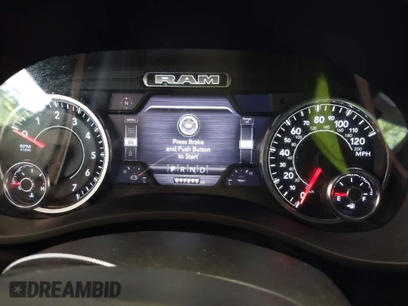 2022 Ram 2500 Big Horn with VIN 3C6UR5DJ8NG263368, listed as a IAAI auction lot 40072610 with 17,293 mi miles and . Bid and sale history available at DreamBid. Image 7.