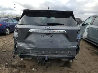 2024 Ford Explorer XLT with VIN 1FMSK8DH0RGA16880, listed as a Copart auction lot 43698245 with 5,783 mi miles and Clean Title. Bid and sale history available at carsss.com. Image 6.