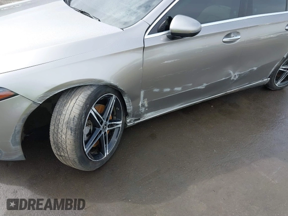 2019 Mercedes-Benz A 220 with VIN WDD3G4EB8KW018438, listed as a IAAI auction lot 41594358 with 60,434 mi miles and . Bid and sale history available at DreamBid. Image 6.