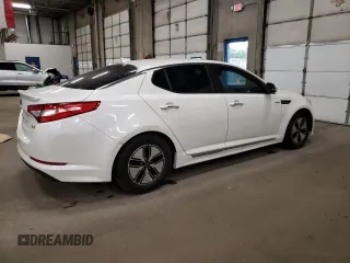 2013 Kia Optima Hybrid LX with VIN KNAGM4ADXD5050468, listed as a Copart auction lot 80537874 with 132,895 mi miles and Clean Title. Bid and sale history available at carsss.com. Image 3.
