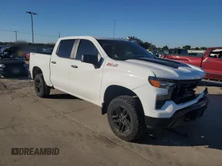 2022 Chevrolet Silverado 1500 Custom Trail Boss with VIN 3GCPDCED5NG682182, listed as a Copart auction lot 70494034 with Not Provided miles and Salvage Title. Bid and sale history available at DreamBid. Image 4.