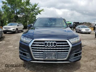2017 Audi Q7 Premium Plus with VIN WA1LAAF75HD058074, listed as a Copart auction lot 63446045 with 214,453 mi miles and Clean title. Bid and sale history available at DreamBid. Image 6.