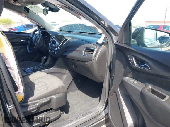 2020 Chevrolet Equinox LT with VIN 3GNAXKEV7LL341152, listed as a IAAI auction lot 41934001 with 87,246 mi miles and . Bid and sale history available at carsss.com. Image 5.