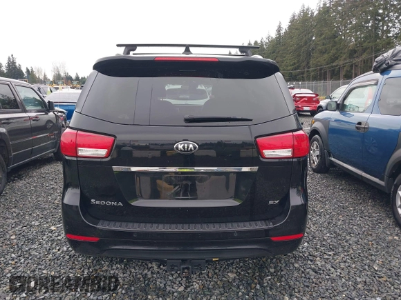 2016 Kia Sedona EX with VIN KNDMC5C11G6160910, listed as a IAAI auction lot 40905404 with 105,523 mi miles. Bid and sale history available at carsss.com. Image 16.