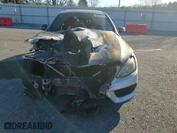 2018 Mercedes-Benz C 43 AMG z VIN 55SWF6EB6JU251015, wystawiony jako Copart lot #49628645 z przebiegiem Nie podano mil oraz Szkoda całkowita • Salvage title. Historia ofert i sprzedaży dostępna na DreamBid. Obrazek 10.