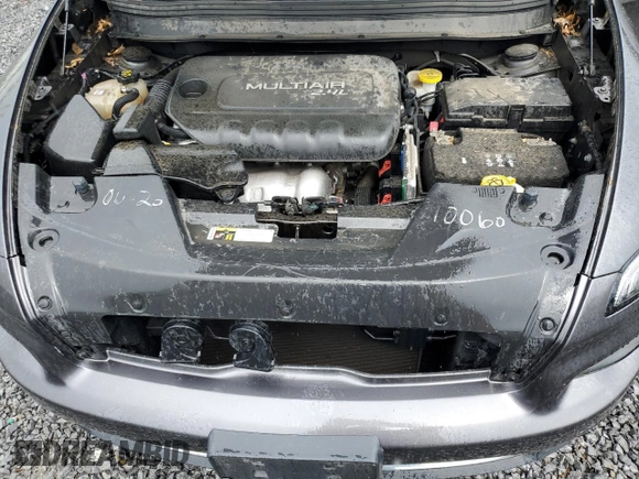 2016 Jeep Cherokee Limited with VIN 1C4PJMDBXGW261559, listed as a Copart auction lot 60042415 with 94,637 mi miles and Salvage title. Bid and sale history available at DreamBid. Image 12.