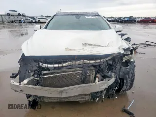 2018 Infiniti QX30 Premium with VIN SJKCH5CP2JA056283, listed as a Copart auction lot 60574585 with 102,573 mi miles and Salvage title. Bid and sale history available at DreamBid. Image 5.