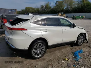 2022 Toyota Venza LE with VIN JTEAAAAH1NJ092647, listed as a Copart auction lot 71188904 with 17,386 mi miles and Salvage Title. Bid and sale history available at carsss.com. Image 3.