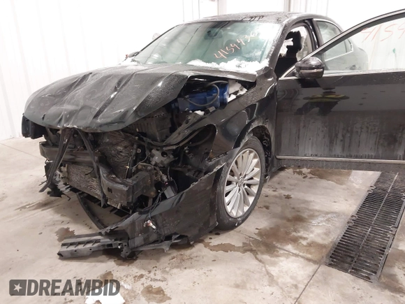 2016 Volkswagen Passat SE with VIN 1VWBS7A33GC056668, listed as a IAAI auction lot 41544363 with 120,605 mi miles and . Bid and sale history available at DreamBid. Image 6.