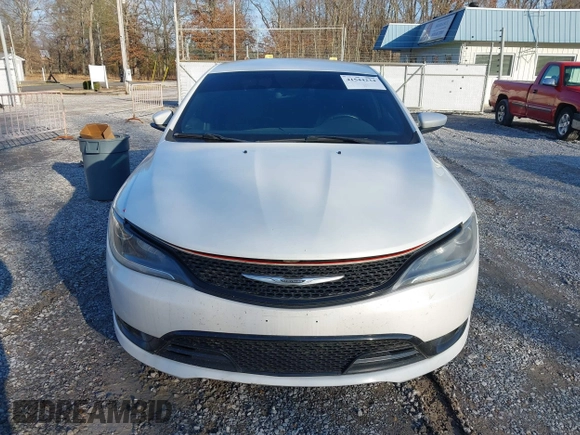 2015 Chrysler 200 S with VIN 1C3CCCBG5FN699500, listed as a IAAI auction lot 41544234 with 171,864 mi miles and . Bid and sale history available at carsss.com. Image 12.