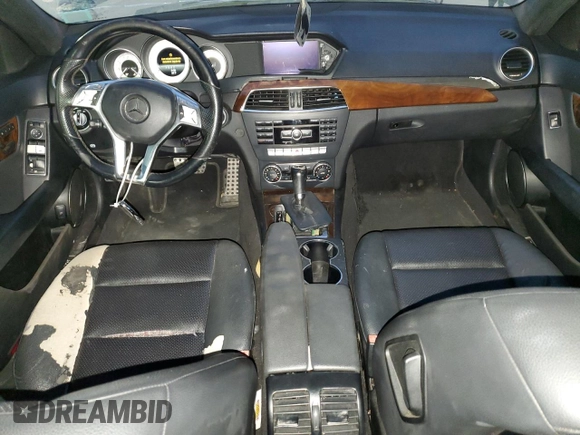 2014 Mercedes-Benz C 350 Sport with VIN WDDGF5HB8EA941400, listed as a Copart auction lot 83337764 with 184,137 mi miles and Clean Title. Bid and sale history available at DreamBid. Image 8.