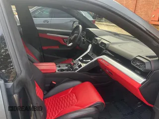 2019 Lamborghini Urus z VIN ZPBUA1ZL4KLA02328, wystawiony jako Copart lot #84738754 z przebiegiem 25 393 mil mil oraz Tytuł czysty. Historia ofert i sprzedaży dostępna na DreamBid. Obrazek 5.