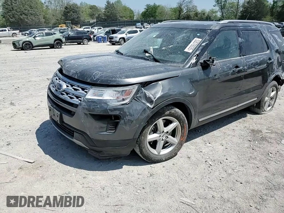 2018 Ford Explorer XLT с VIN 1FM5K7D86JGC44989, выставлен на аукционе Copart как лот 53576035 с пробегом 133 719 миль миль и Списание • Salvage title. История ставок и продаж доступна на DreamBid. Изображение 14.