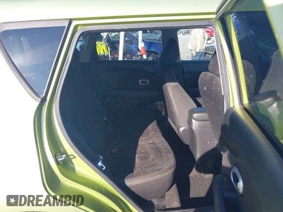 2015 Kia Soul with VIN KNDJN2A25F7807888, listed as a IAAI auction lot 41801637 with 211,511 mi miles. Bid and sale history available at carsss.com. Image 8.