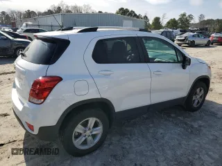 2021 Chevrolet Trax LT with VIN KL7CJPSM1MB365121, listed as a Copart auction lot 45573795 with 78,262 mi miles and Salvage Title. Bid and sale history available at carsss.com. Image 3.
