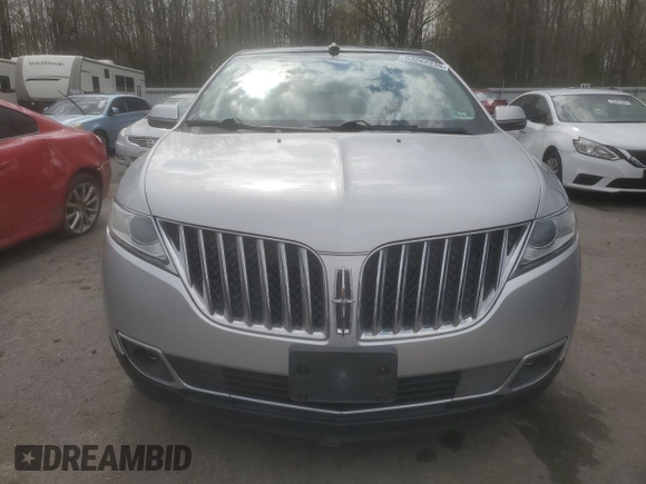 2014 Lincoln MKX with VIN 2LMDJ6JK3EBL07783, listed as a Copart auction lot 53262235 with 57,923 mi miles and Salvage Title. Bid and sale history available at DreamBid. Image 5.
