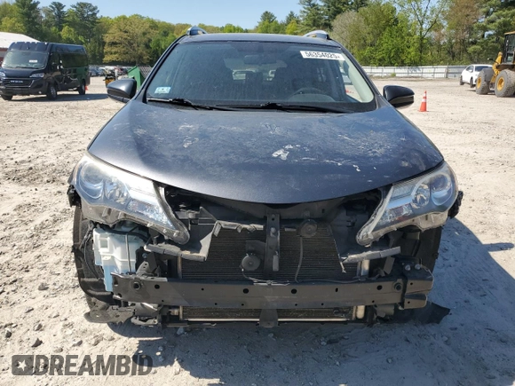 2015 Toyota RAV4 LE z VIN JTMBFREV1FD147848, wystawiony jako Copart lot #56354025 z przebiegiem 113 239 mil mil oraz Czysty tytuł • Clean title. Historia ofert i sprzedaży dostępna na DreamBid. Obrazek 5.