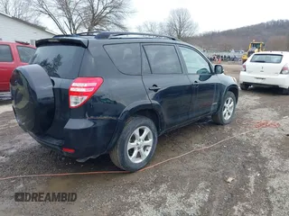 2009 Toyota RAV4 Ltd with VIN JTMZK31VX9D000106, listed as a IAAI auction lot 41621107 with 136,676 mi miles. Bid and sale history available at carsss.com. Image 4.
