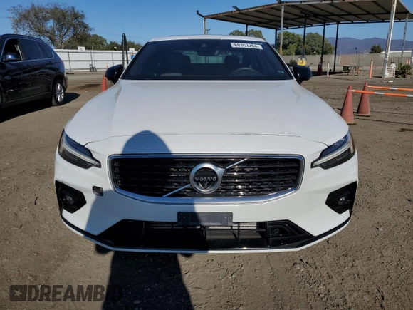 2020 Volvo S60 R-Design with VIN 7JR102FM6LG039277, listed as a Copart auction lot 80363204 with 43,771 mi miles and Salvage Title. Bid and sale history available at carsss.com. Image 5.
