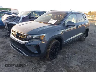 2024 Volkswagen Taos SE с VIN 3VVEX7B22RM112576, выставлен на аукционе IAAI как лот 41606673 с пробегом 141 миль миль и . История ставок и продаж доступна на DreamBid. Изображение 2.