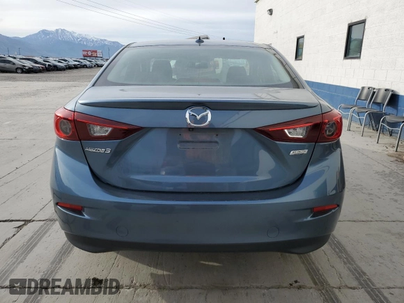 2016 Mazda 3 i Touring z VIN 3MZBM1W78GM266684, wystawiony jako Copart lot #53915435 z przebiegiem 109 314 mil mil oraz Szkoda całkowita • Salvage title. Historia ofert i sprzedaży dostępna na DreamBid. Obrazek 6.