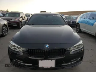 2018 BMW 3 Series 330i with VIN WBA8B9G53JNU98599, listed as a Copart auction lot 80639104 with 49,686 mi miles and Salvage Title. Bid and sale history available at carsss.com. Image 5.