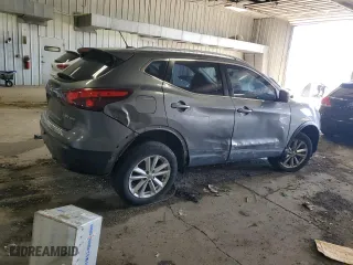 2017 Nissan Rogue Sport SL with VIN JN1BJ1CR6HW135582, listed as a Copart auction lot 50052955 with 102,967 mi miles and Non Repairable. Bid and sale history available at carsss.com. Image 3.