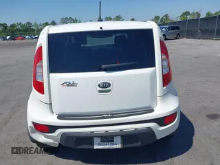 2013 Kia Soul with VIN KNDJT2A54D7572316, listed as a IAAI auction lot 42021696 with 141,638 mi miles. Bid and sale history available at carsss.com. Image 16.