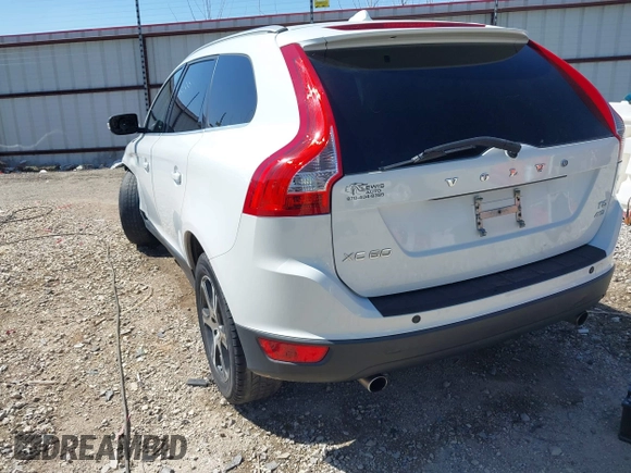 2012 Volvo XC60 3.0L with VIN YV4902DZ5C2250786, listed as a IAAI auction lot 41758295 with 170,725 mi miles. Bid and sale history available at carsss.com. Image 3.