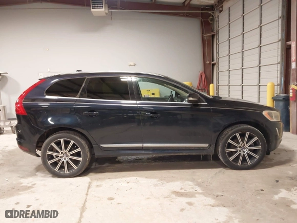 2016 Volvo XC60 T5 Drive-E Premier with VIN YV440MDK4G2853615, listed as a IAAI auction lot 41642524 with 173,852 mi miles. Bid and sale history available at carsss.com. Image 13.