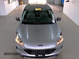 2022 Ford Escape SE z VIN 1FMCU0G61NUB33373, wystawiony jako IAAI lot #42791529 z przebiegiem 56 067 mil mil oraz . Historia ofert i sprzedaży dostępna na DreamBid. Obrazek 6.