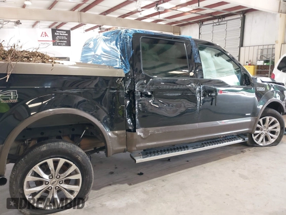 2016 Ford F-150 XLT z VIN 1FTEW1EG4GFB63497, wystawiony jako IAAI lot #42253976 z przebiegiem 47 166 mil mil oraz . Historia ofert i sprzedaży dostępna na DreamBid. Obrazek 12.