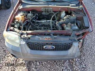 2005 Ford Escape XLS Value with VIN 1FMYU92Z95KA32119, listed as a Copart auction lot 42938255 with 154,499 mi miles and Salvage Title. Bid and sale history available at carsss.com. Image 13.