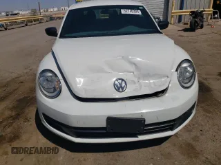2015 Volkswagen Beetle Fleet Edition z VIN 3VWF17AT6FM615471, wystawiony jako Copart lot #52740305 z przebiegiem 99 537 mil mil oraz Szkoda całkowita • Salvage title. Historia ofert i sprzedaży dostępna na DreamBid. Obrazek 5.