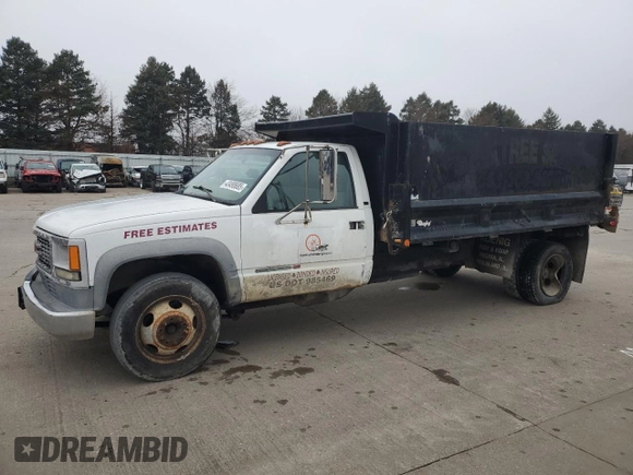 2001 GMC Sierra 1500 with VIN 3GDKC34GX1M100674, listed as a Copart auction lot 43498685 with 140,259 mi miles and Salvage Title. Bid and sale history available at DreamBid. Image 1.