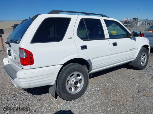 2001 Isuzu Rodeo S with VIN 4S2DM58W214347968, listed as a IAAI auction lot 41871597 with 216,343 mi miles. Bid and sale history available at carsss.com. Image 4.