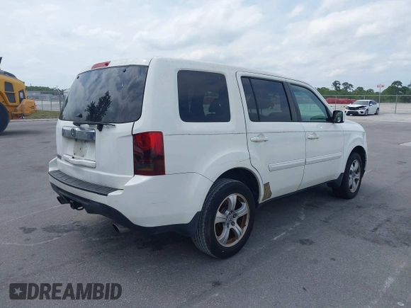 2013 Honda Pilot EX-L with VIN 5FNYF3H55DB013160, listed as a IAAI auction lot 42093991 with 235,443 mi miles. Bid and sale history available at carsss.com. Image 4.