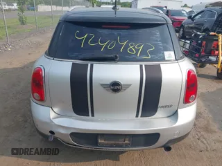2012 MINI Countryman с VIN WMWZB3C5XCWM30143, выставлен на аукционе IAAI как лот 42404893 с пробегом 143 836 миль миль и . История ставок и продаж доступна на DreamBid. Изображение 16.