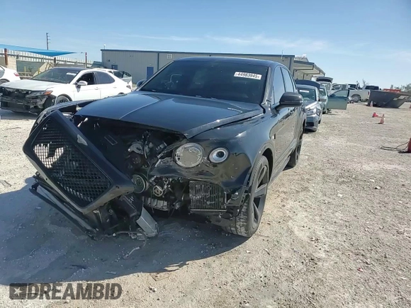 2018 Bentley Bentayga Signature z VIN SJAAC2ZV8JC020603, wystawiony jako Copart lot #44983945 z przebiegiem 48 565 mil mil oraz Szkody całkowita. Historia ofert i sprzedaży dostępna na DreamBid. Obrazek 15.
