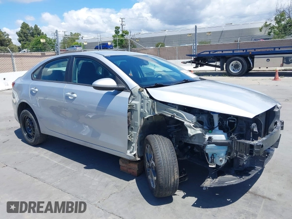 2021 Kia Forte LXS z VIN 3KPF24AD0ME349234, wystawiony jako IAAI lot #42238895 z przebiegiem 66 043 mil mil oraz . Historia ofert i sprzedaży dostępna na DreamBid. Obrazek 6.