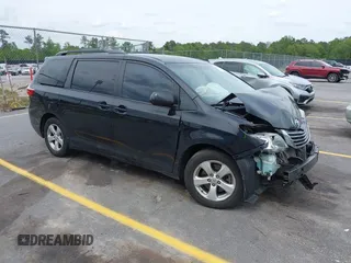 2016 Toyota Sienna LE AAS с VIN 5TDKK3DC5GS709314, выставлен на аукционе IAAI как лот 42094663 с пробегом 123 523 миль миль и . История ставок и продаж доступна на DreamBid. Изображение 1.