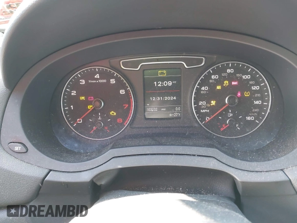 2015 Audi Q3 Prestige with VIN WA1GFCFS4FR004025, listed as a IAAI auction lot 41286031 with 103,132 mi miles and . Bid and sale history available at DreamBid. Image 7.