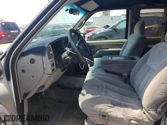 1998 Chevrolet Silverado 1500 with VIN 2GCEC19M8W1262449, listed as a Copart auction lot 67150574 with 167,907 mi miles and Salvage Title. Bid and sale history available at DreamBid. Image 7.