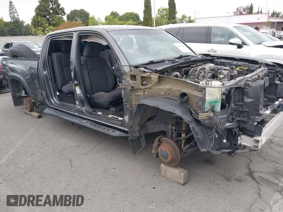 2017 Toyota Tacoma SR5 with VIN 3TMDZ5BN1HM021526, listed as a IAAI auction lot 42204091 with 82,802 mi miles and . Bid and sale history available at DreamBid. Image 1.