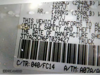 2023 Toyota Tacoma 2WD SR5 with VIN 3TYAZ5CN6PT039427, listed as a IAAI auction lot 40866490 with 18,481 mi miles. Bid and sale history available at carsss.com. Image 9.