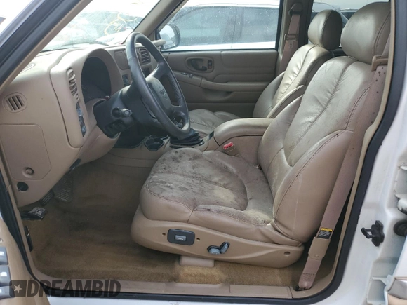 2000 GMC Jimmy SL with VIN 1GKCS13W4Y2106047, listed as a Copart auction lot 75257184 with 73,571 mi miles and Non Repairable. Bid and sale history available at carsss.com. Image 7.