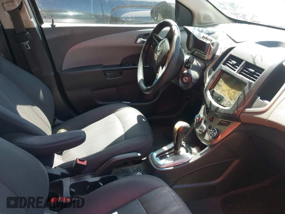 2013 Chevrolet Sonic LT with VIN 1G1JC5SH6D4201811, listed as a IAAI auction lot 42082122 with 212,944 mi miles and . Bid and sale history available at DreamBid. Image 5.
