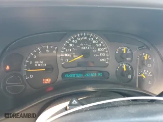 2004 Chevrolet Tahoe LT with VIN 1GNEK13T64J192494, listed as a Copart auction lot 46248415 with 261,039 mi miles and Salvage Title. Bid and sale history available at carsss.com. Image 9.