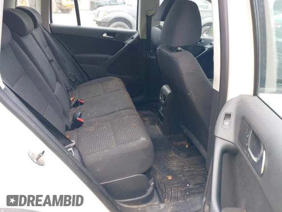 2010 Volkswagen Tiguan S with VIN WVGBV7AX2AW524632, listed as a IAAI auction lot 42531994 with 198,282 mi miles and . Bid and sale history available at DreamBid. Image 8.